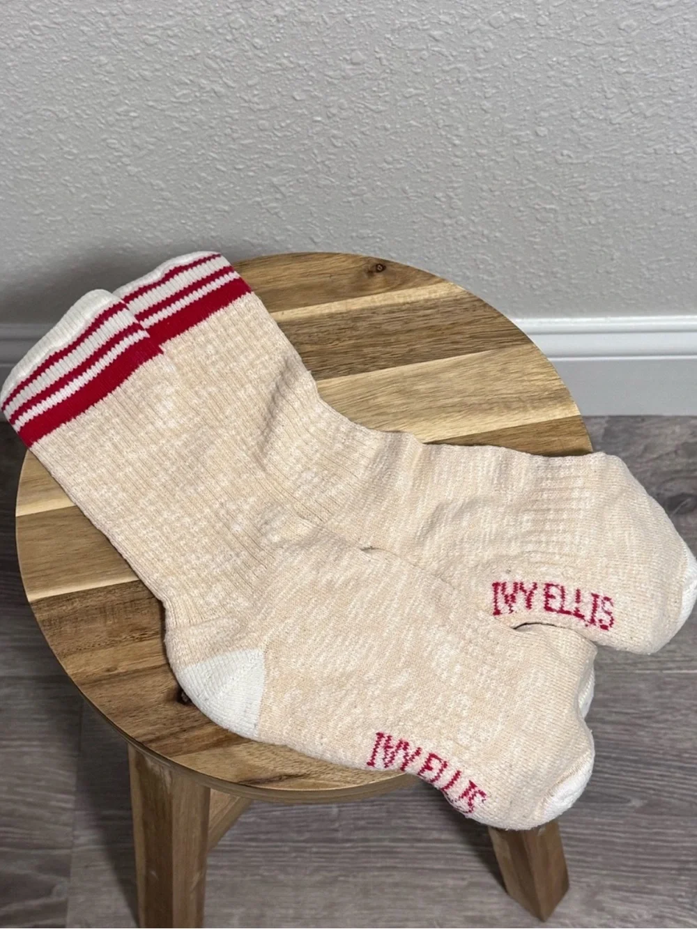 Ivy Ellis The Torrisdale Striped Ribbed Socks Red Cream Unisex OS